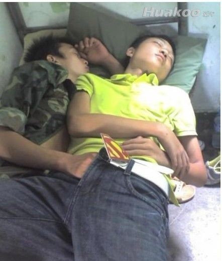 �׵���һ��ˮ�絽��Ļ�ϣ���ЦͼƬ